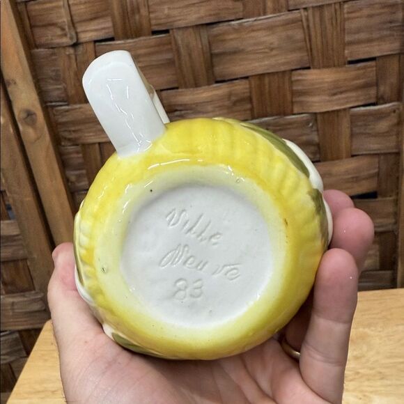 Vintage Yellow Mushroom Ceramic Mug - Picture 3 of 3